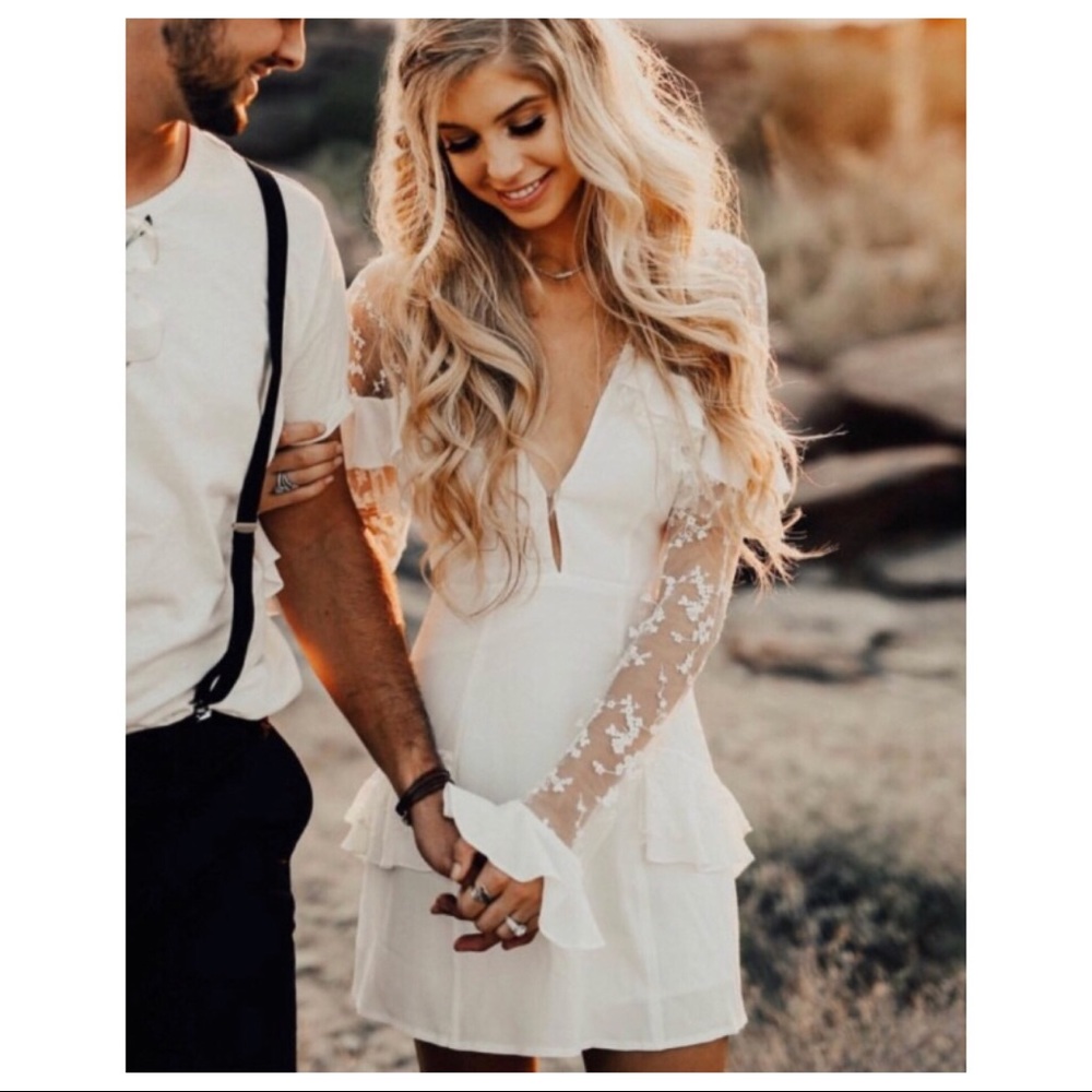 💥6 HR SALE💥FOR LOVE AND LEMONS LONG SLEEVE DRESS - Picture 8 of 8